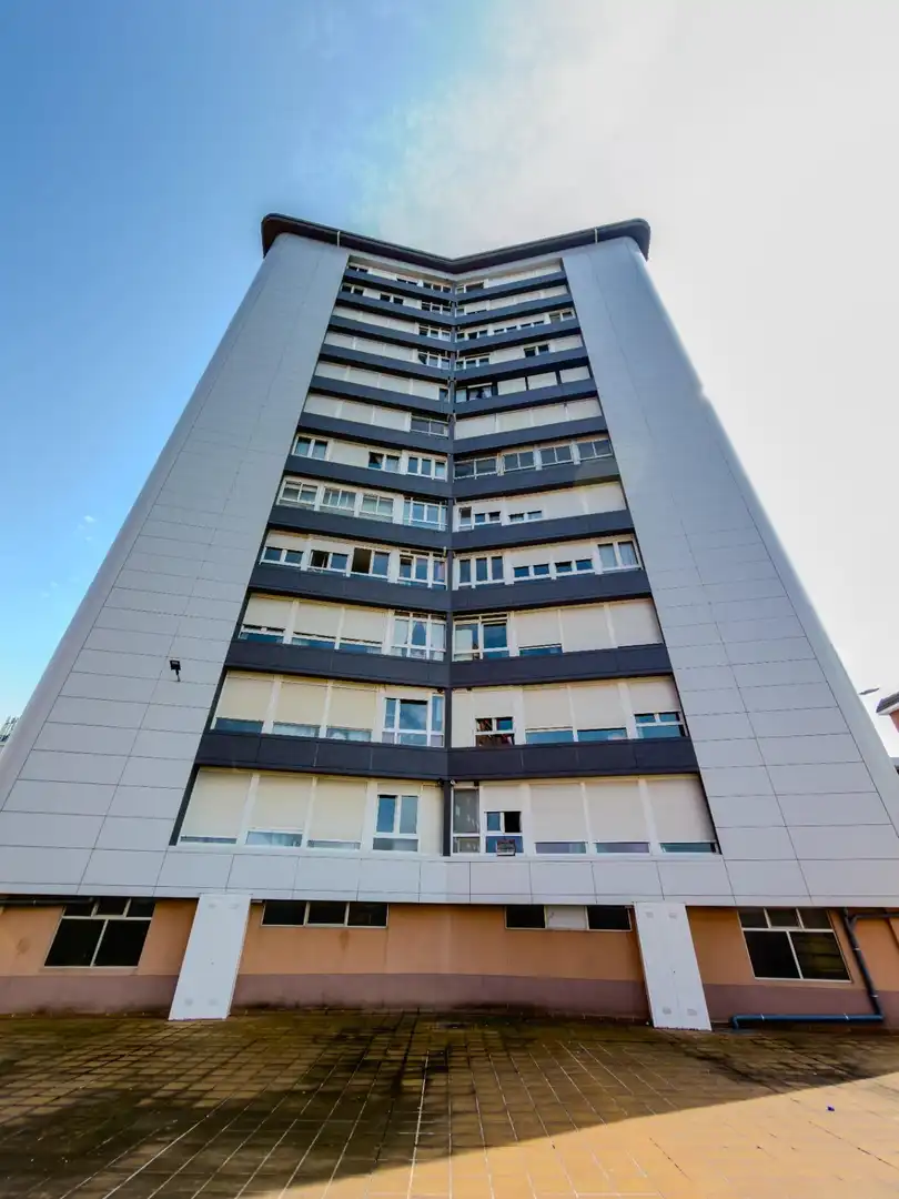 Vista exterior de Piso en venta en Santander con Calefacción y Balcón