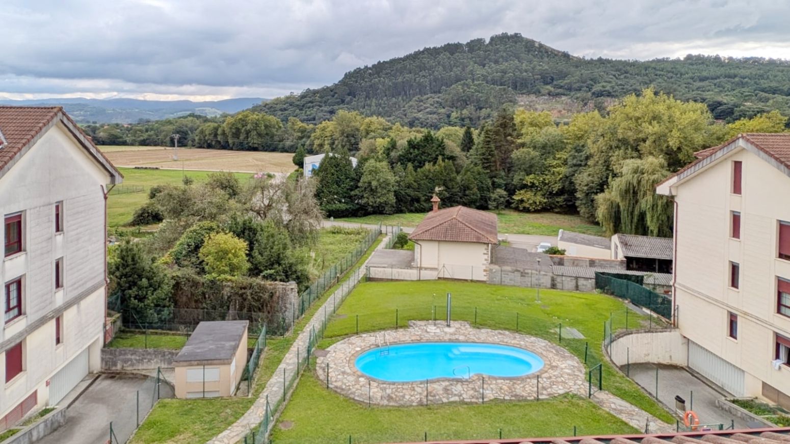 Swimming pool of Flat for sale in Entrambasaguas  with Heating, Private garden and Swimming Pool