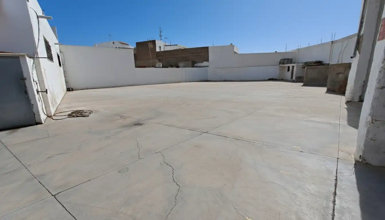 Parking de Local en venta en Ingenio con Terraza