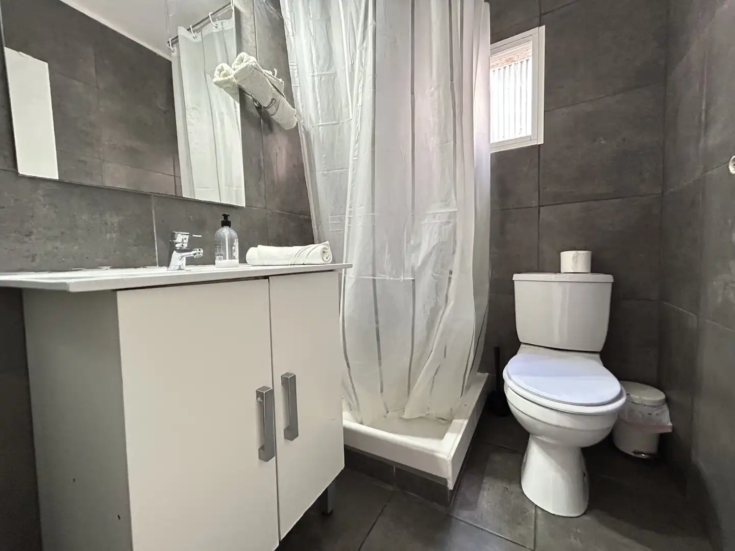 Flat for sale in Avinguda d'Isabel la Catòlica, imagen 16