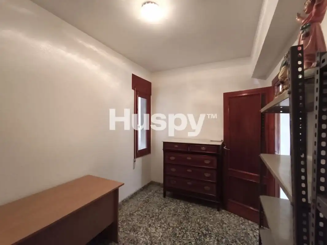 Casa aparellada amb terrassa en venda a C. Azorín, imagen 12