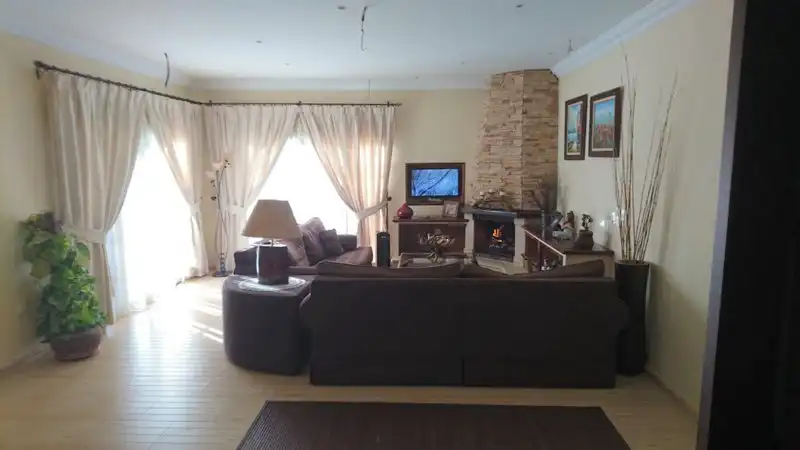 Sala d'estar de Casa o xalet en venda en Chiclana de la Frontera amb Aire condicionat, Calefacció i Jardí privat