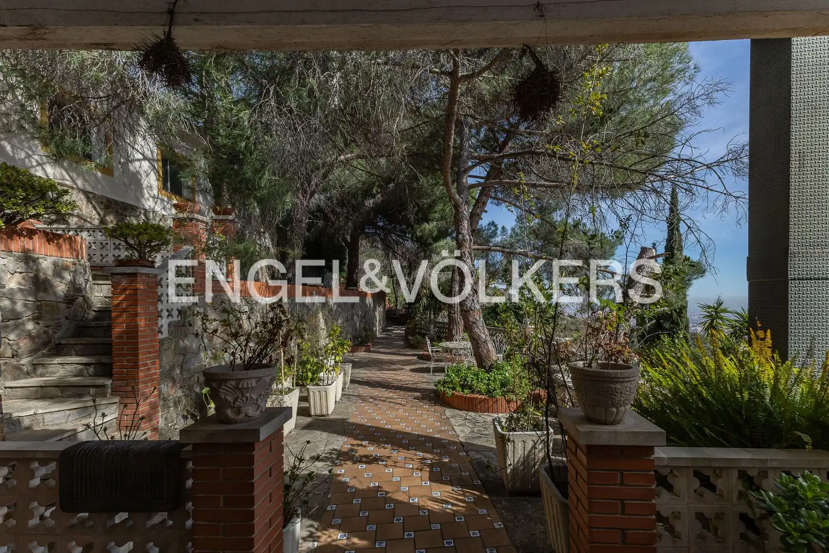 Außenansicht von Country house zum Verkauf in Barcelona mit Heizung, Parkett und Terrasse