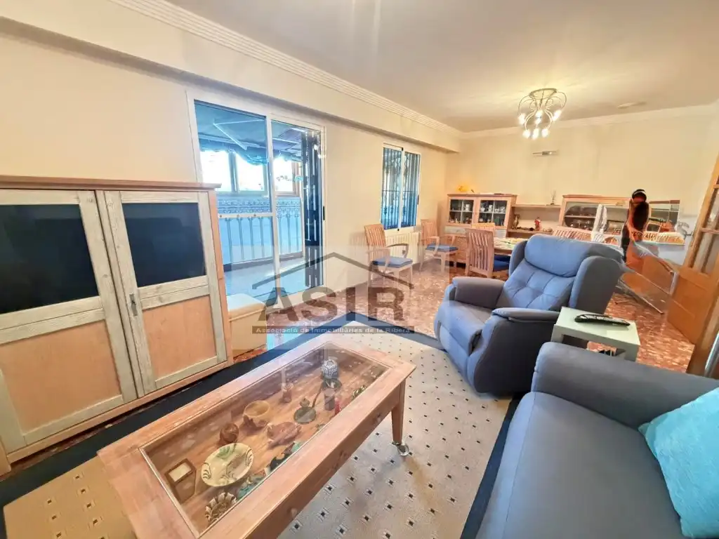 Wohnzimmer von Dachboden zum Verkauf in Alzira mit Heizung und Terrasse