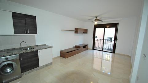 Foto 3 de Apartamento de alquiler en Centro ciudad, Fuengirola