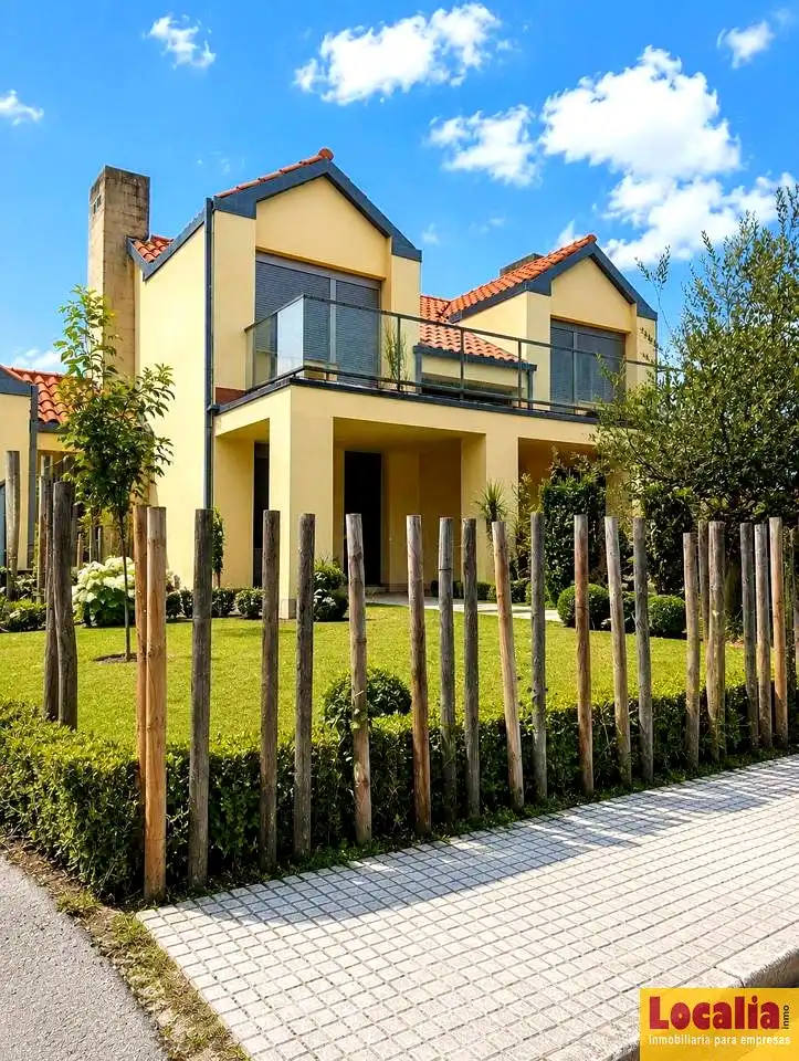 Vista exterior de Casa o chalet en venta en Hazas de Cesto con Jardín privado y Terraza