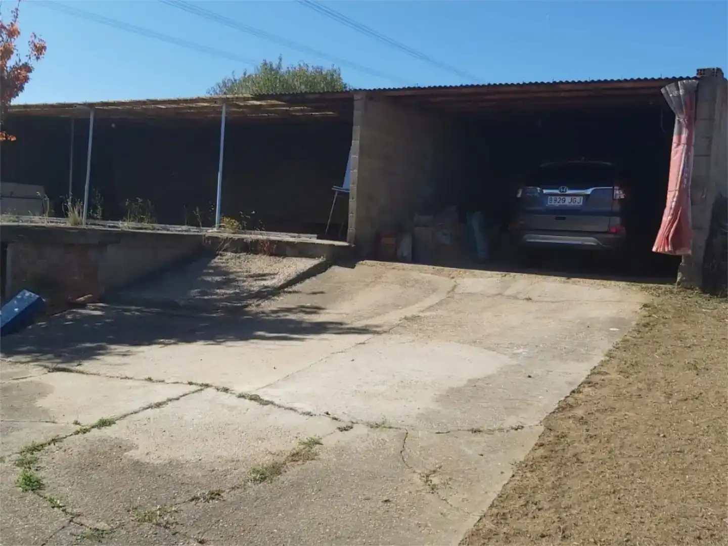 Parking de Casa o chalet en venta en Benavides con Piscina