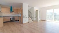 Living room of Single-family semi-detached for sale in Gilet  with Terrace and Balcony