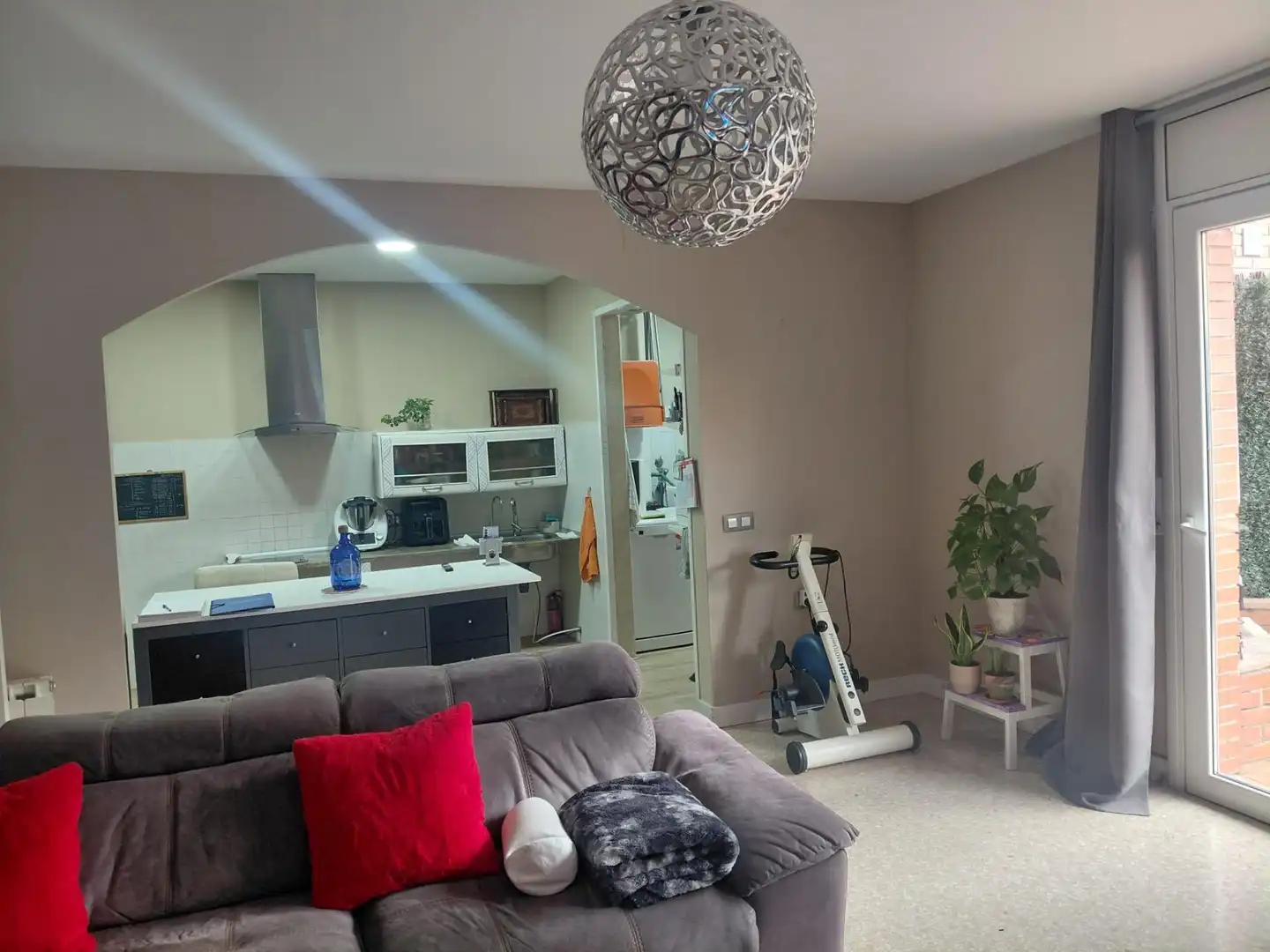 Sala d'estar de Pis en venda en Canovelles amb Calefacció, Jardí privat i Parquet