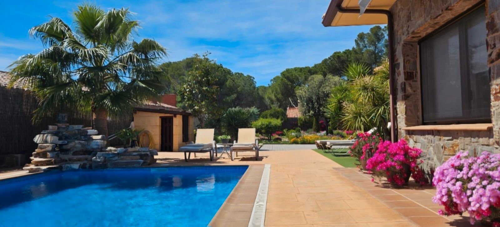 Swimming pool of House or chalet for sale in Viladecavalls  with Air Conditioner, Heating and Private garden