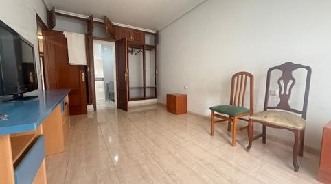 Photo 5 of Single-family semi-detached to rent in Calle de Velázquez, Los Pinos - El Pilar, Cáceres