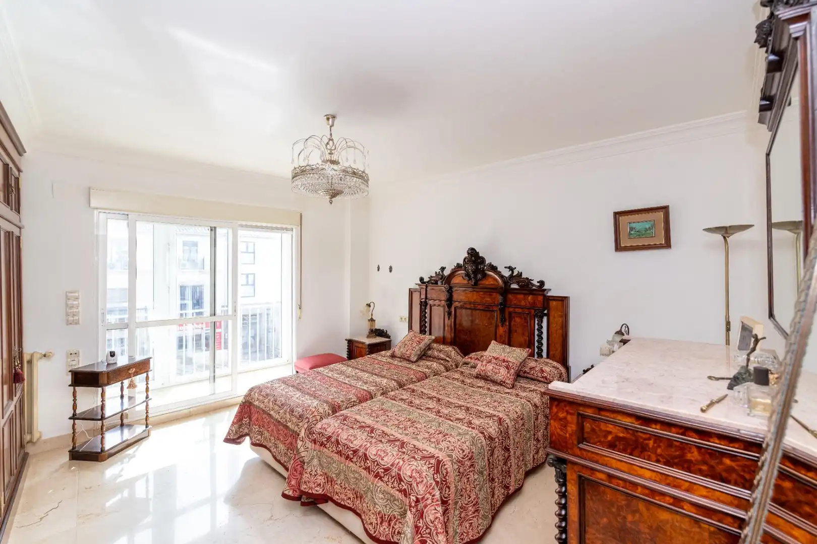 Bedroom of Flat for rent in Granada  with Air Conditioner, Furnished and Balcony
