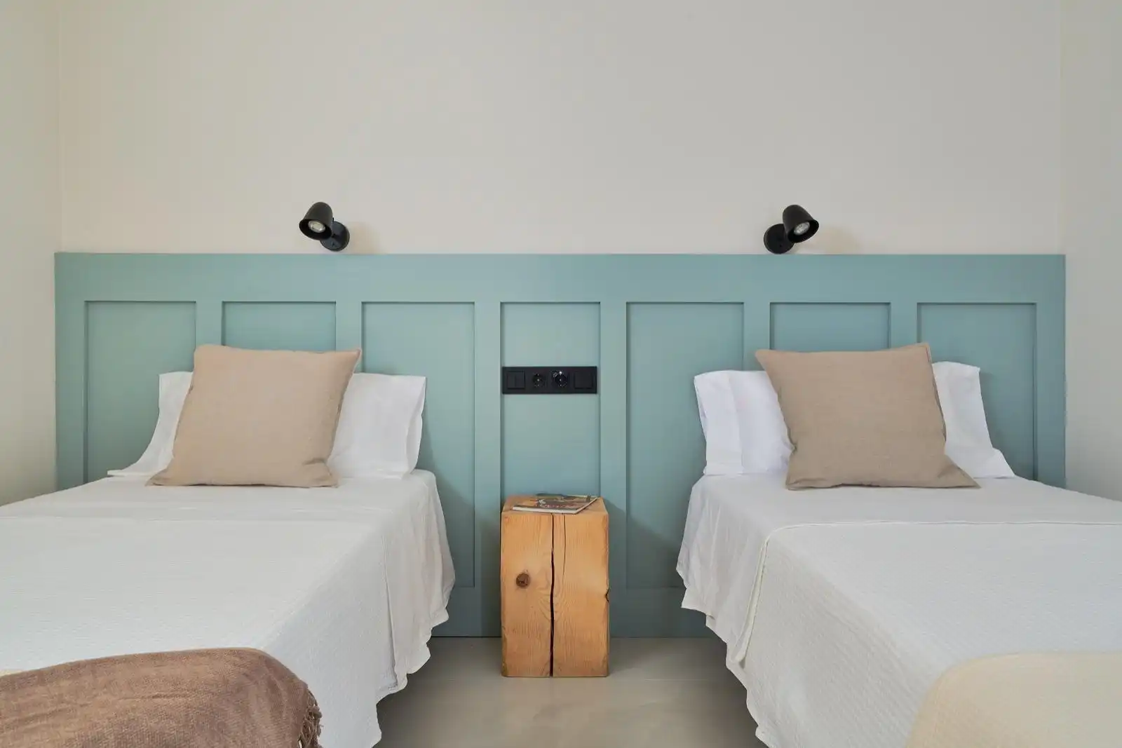 Dormitori de Apartament de lloguer en Benalmádena amb Aire condicionat, Terrassa i Moblat