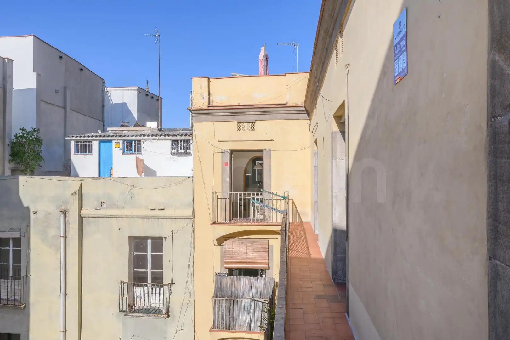 Vista exterior de Piso en venta en Ciutat Vella