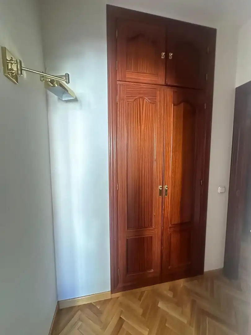 Piso en venta en León Capital  con Calefacción, Terraza y TV