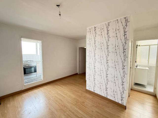 Piso en Venta en Avinguda Ponent en Les Planes