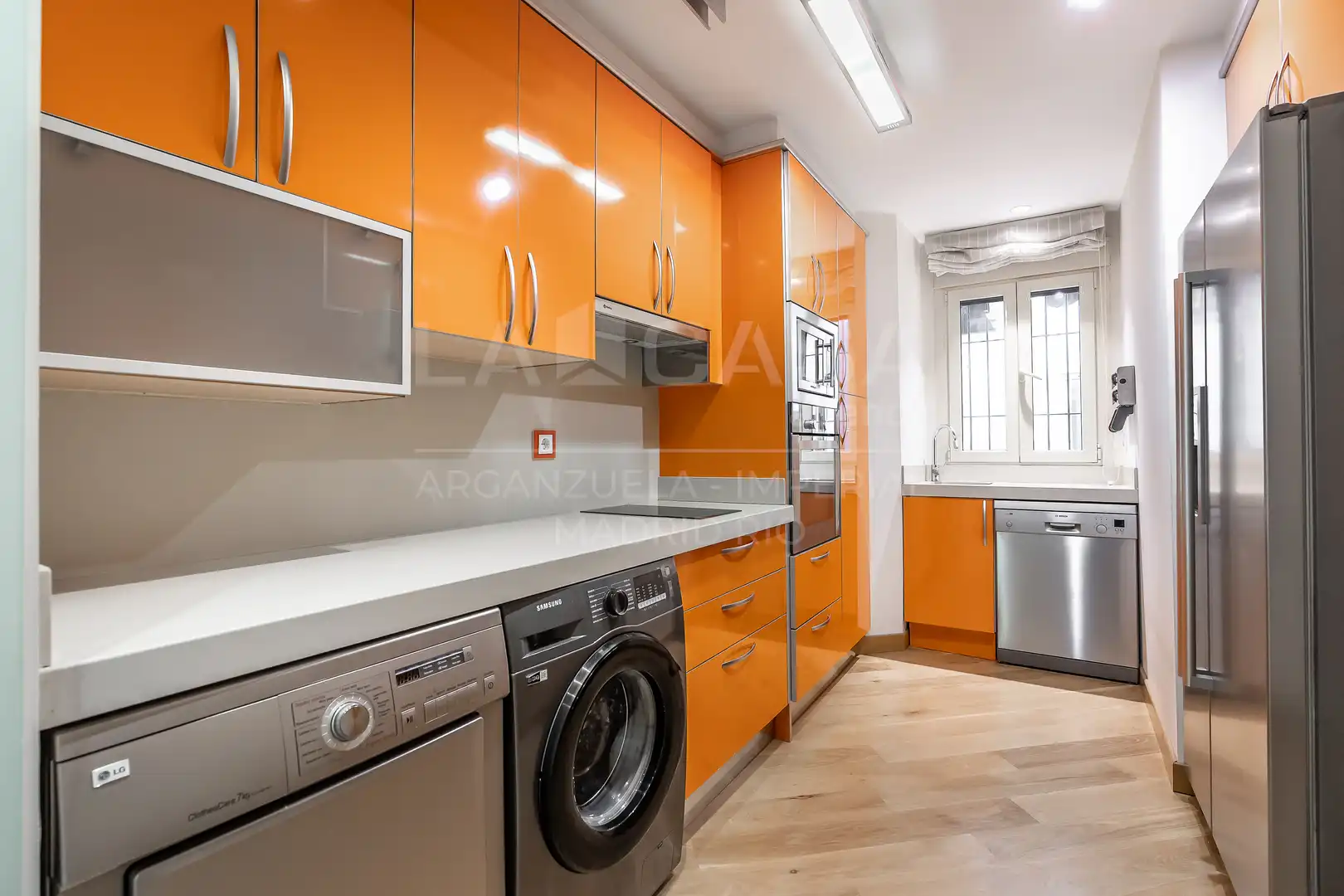 Cocina de Piso en venta en Madrid con Calefacción