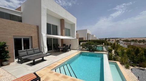 Chalet en venta en La Finca Golf Resort, 3 dormitorios.