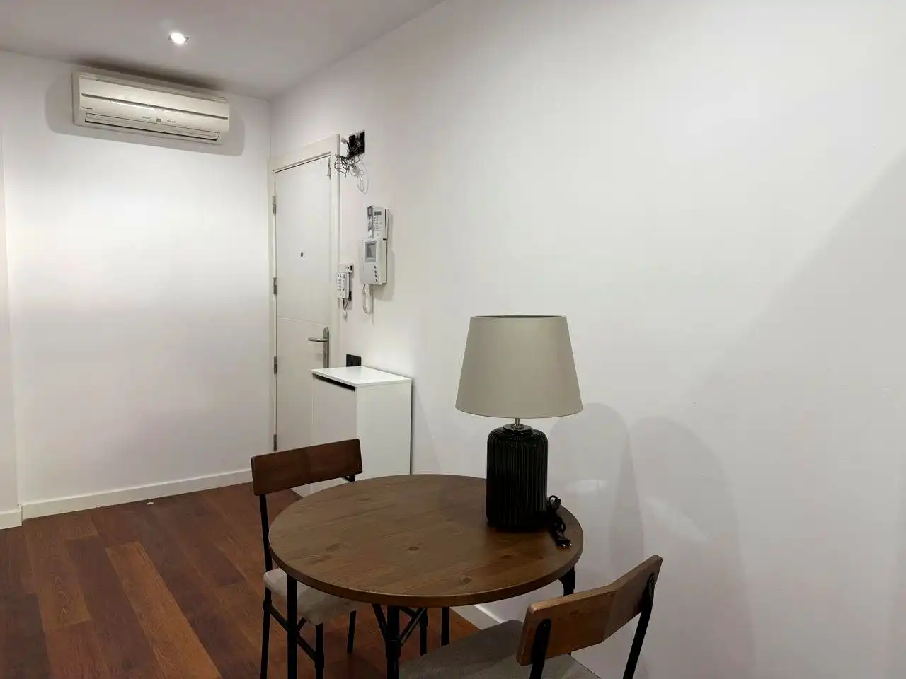 Dining room of Study for rent in Matadepera  with Air Conditioner