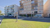 Vista exterior de Apartament en venda en Motril amb Traster i Balcó