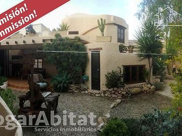 Casa amb jardí en venda a Calle BEATO GINES CESPEDES (FP)