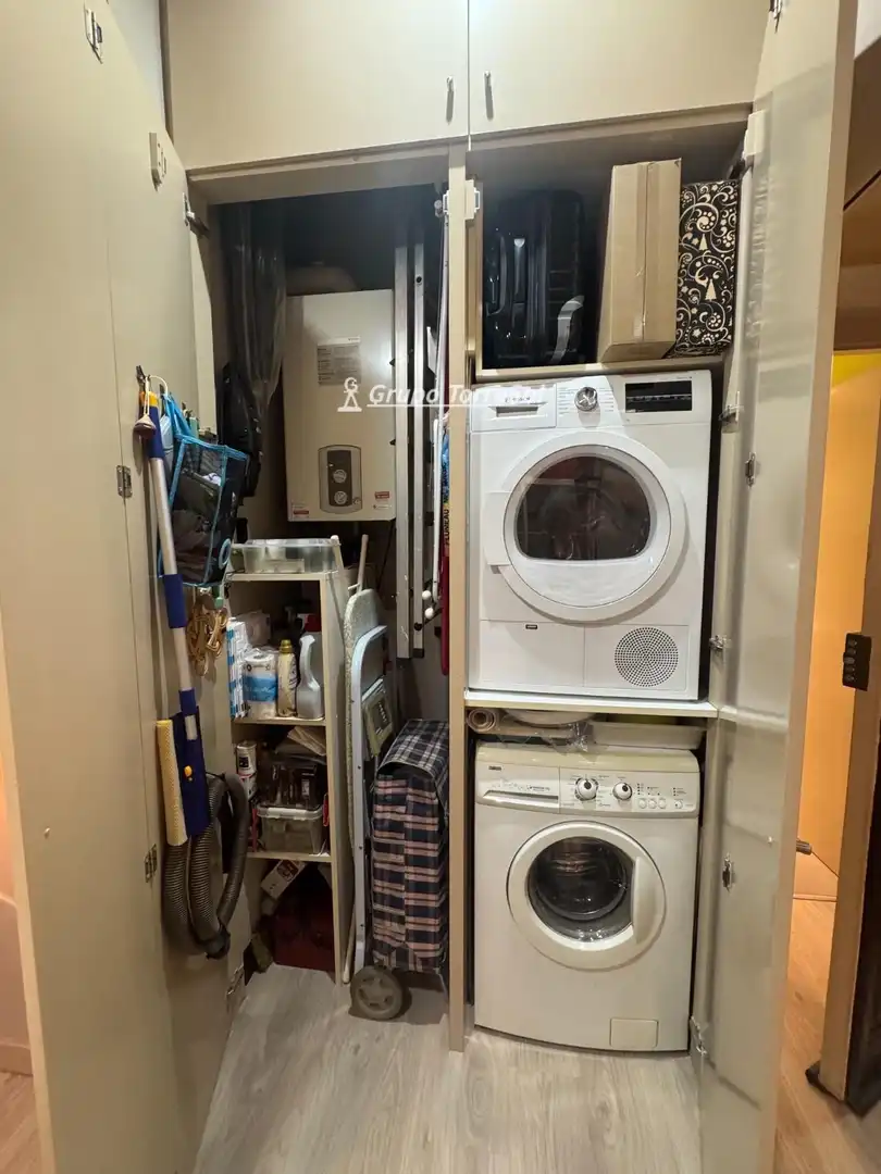 Flat for sale in Barcelona  with Air Conditioner, Heating and Terrace