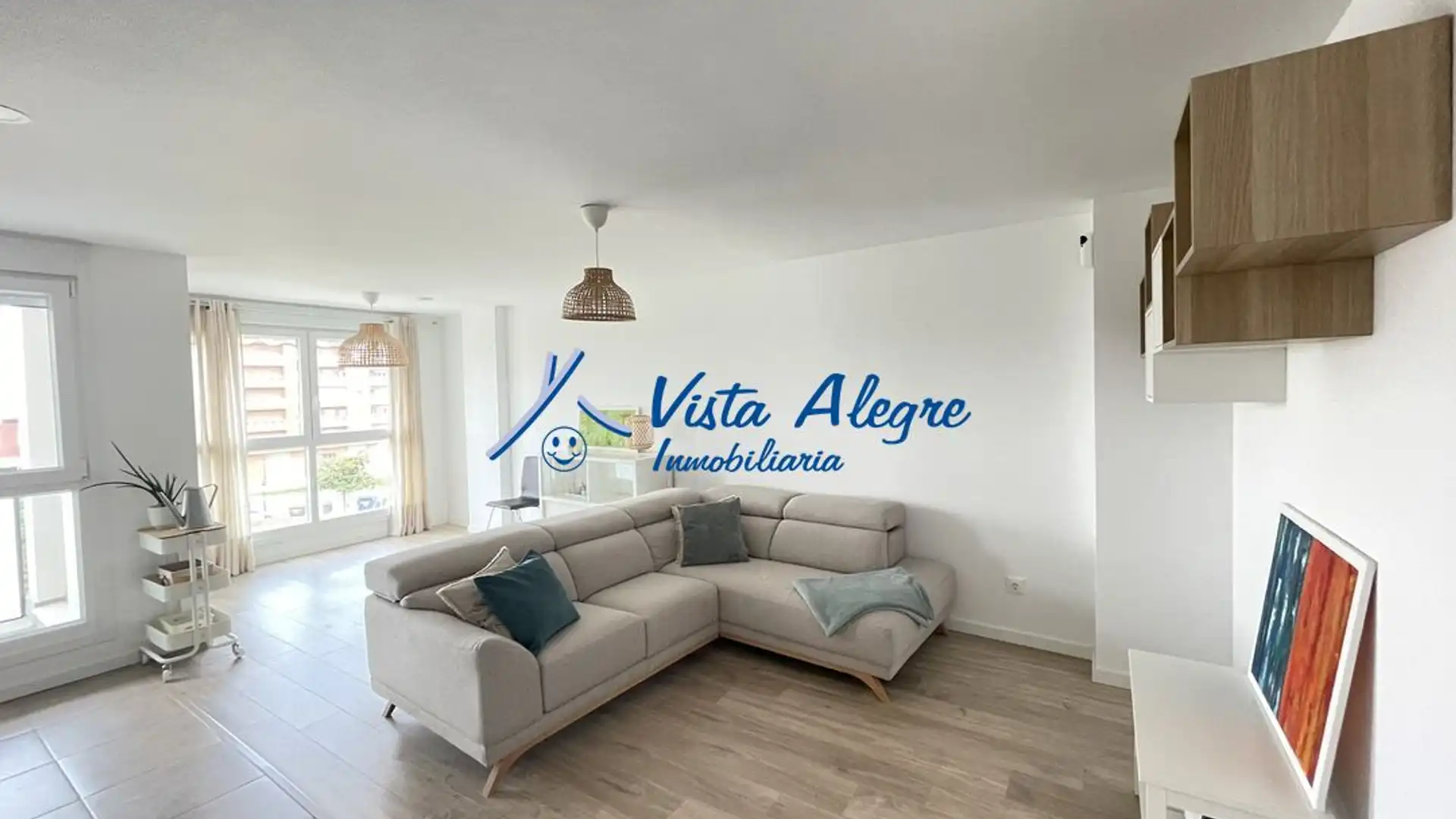 Sala d'estar de Pis en venda en Haro amb Calefacció, Jardí privat i Parquet