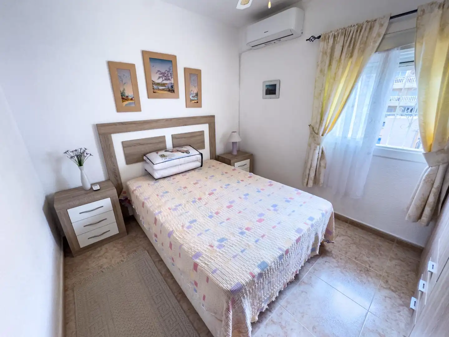 Dormitori de Casa adosada en venda en Torrevieja amb Aire condicionat, Terrassa i Moblat
