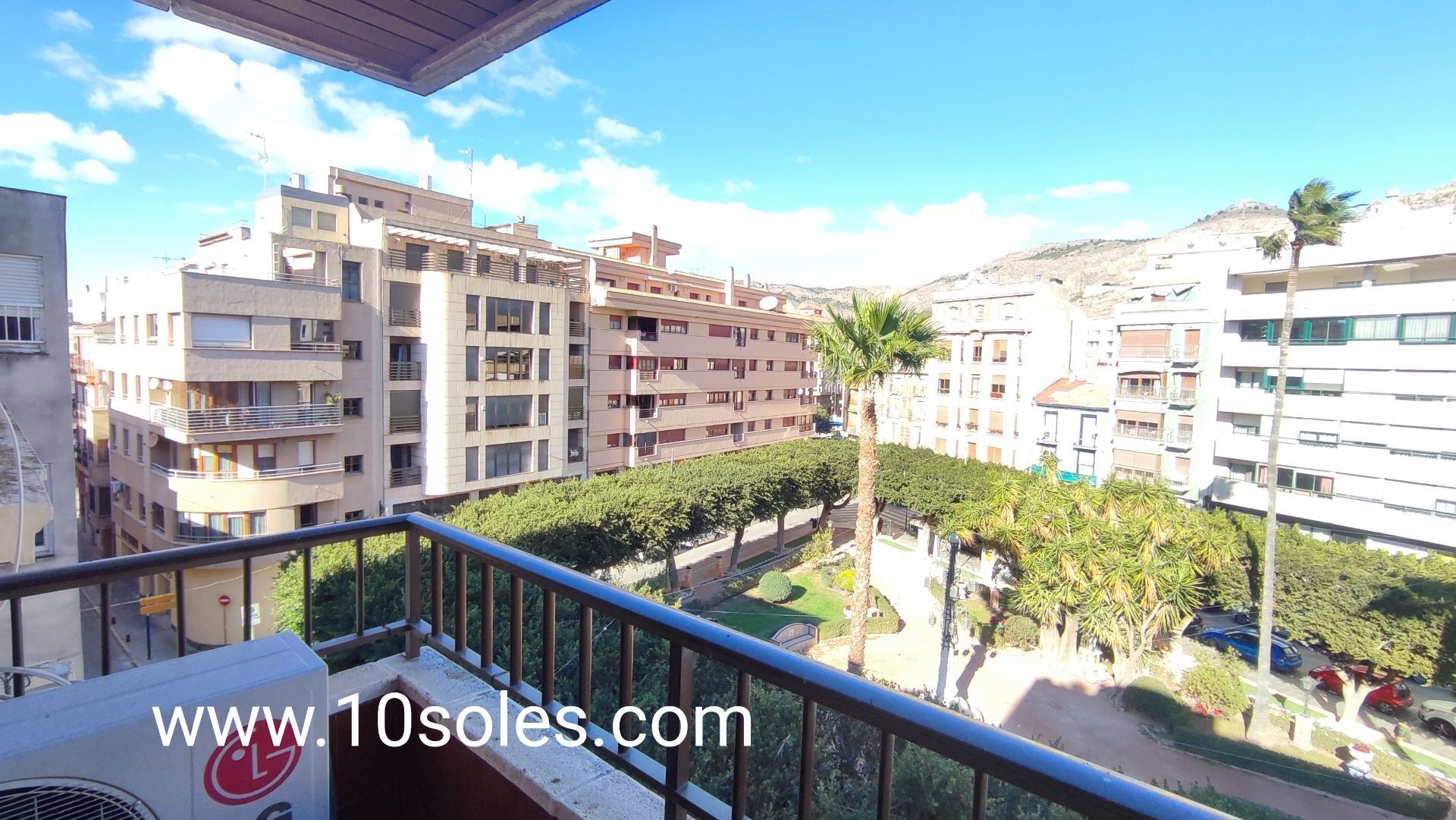 Vista exterior de Pis en venda en Orihuela amb Aire condicionat, Calefacció i Terrassa