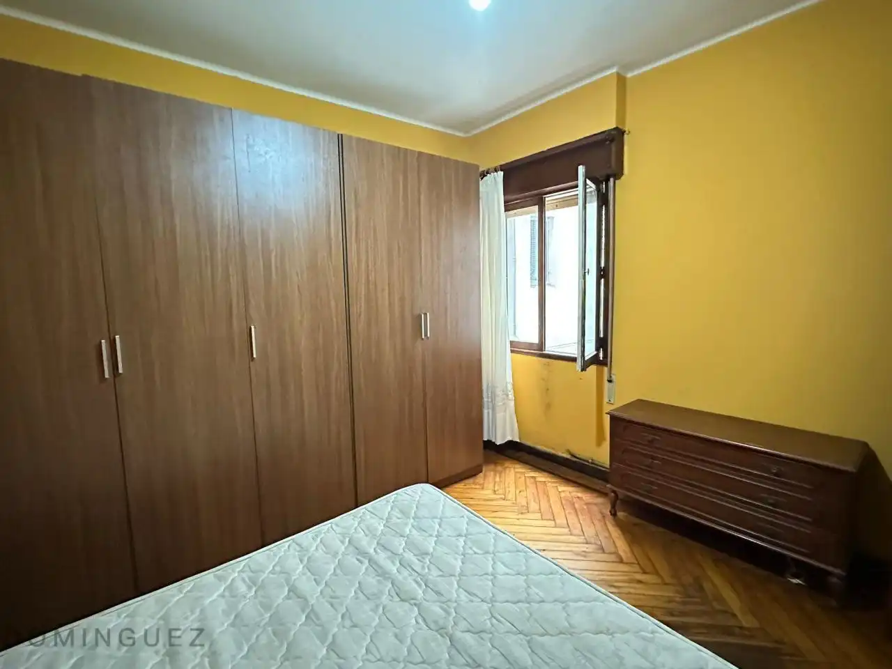 Habitación de Piso en venta en Vigo  con Calefacción