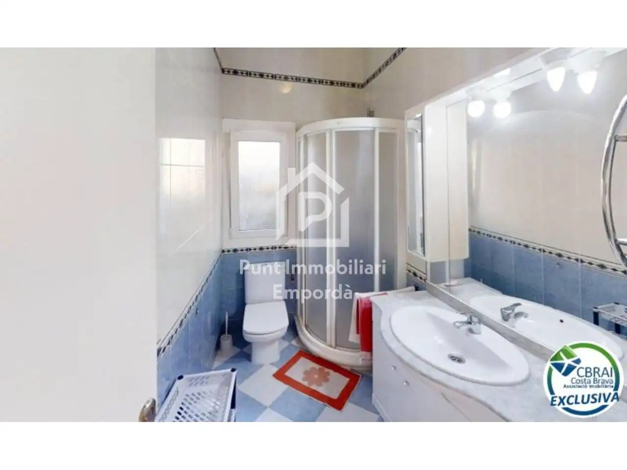 Bany de Apartament en venda en Roses amb Terrassa, Moblat i Balcó