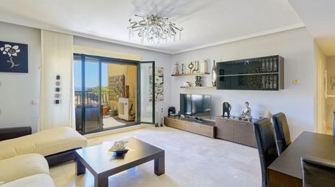 Foto 4 de Pis en venda a Zona Centro Comercial Torrequebrada, Benalmádena