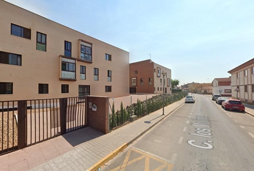 Vista exterior de Àtic en venda en Miguelturra amb Calefacció, Terrassa i Traster