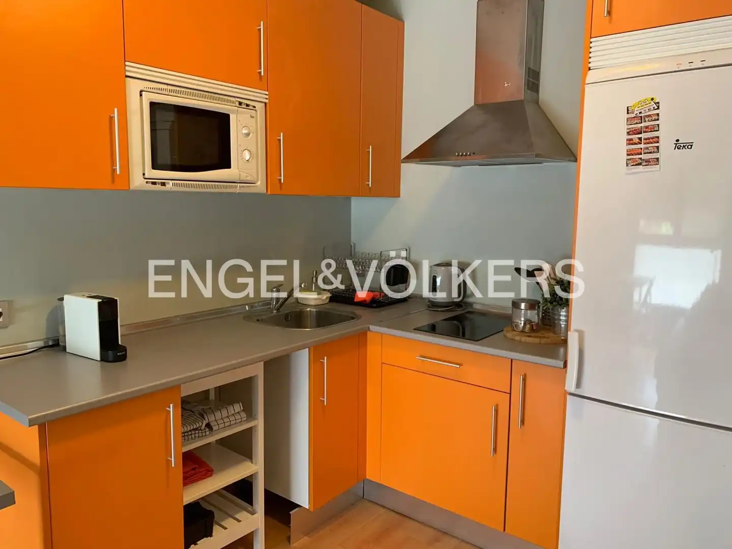 Cocina de Apartamento de alquiler en Madrid con Calefacción y Trastero