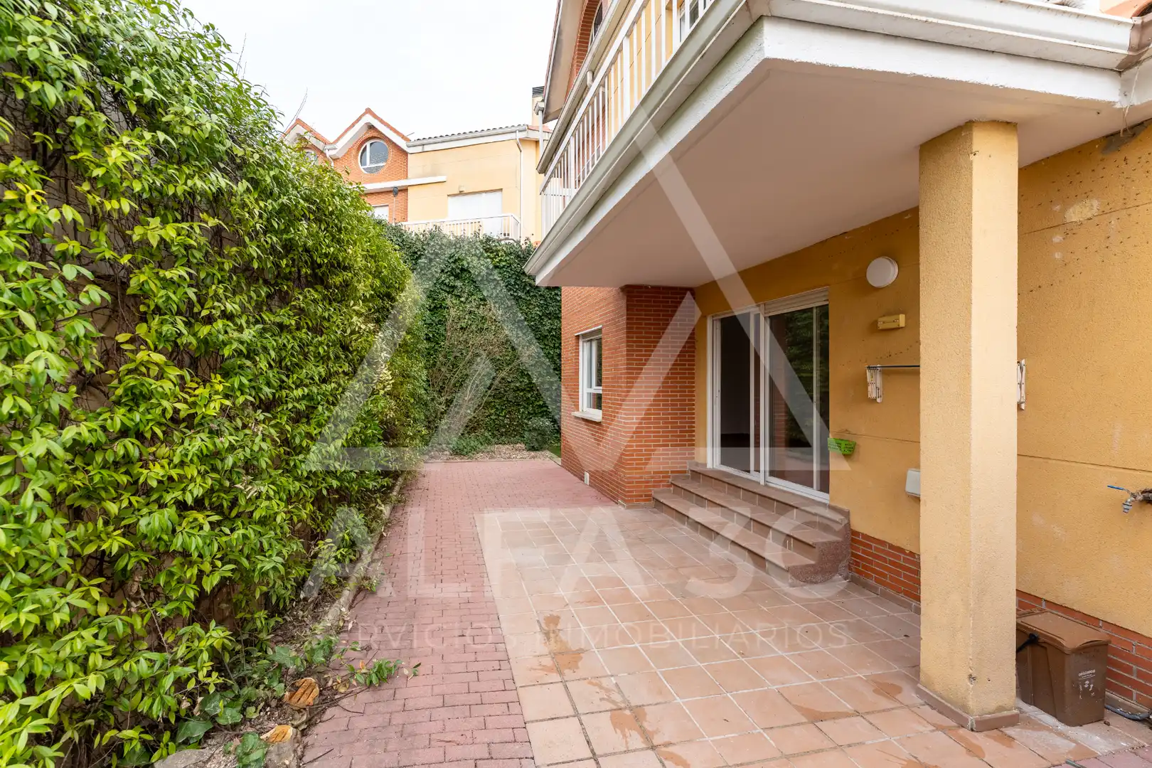 Vista exterior de Casa o chalet en venta en Venturada con Aire acondicionado, Calefacción y Jardín privado