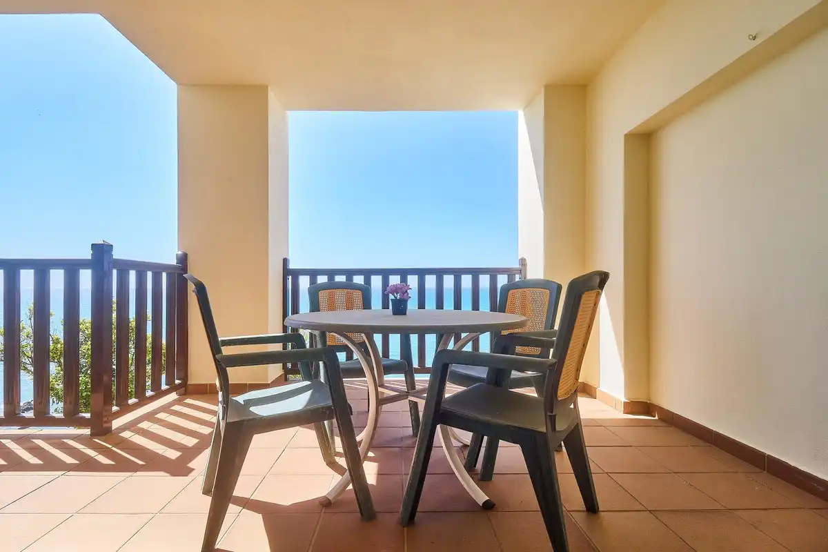 Apartment with pool for sale in del sol, imagen 6