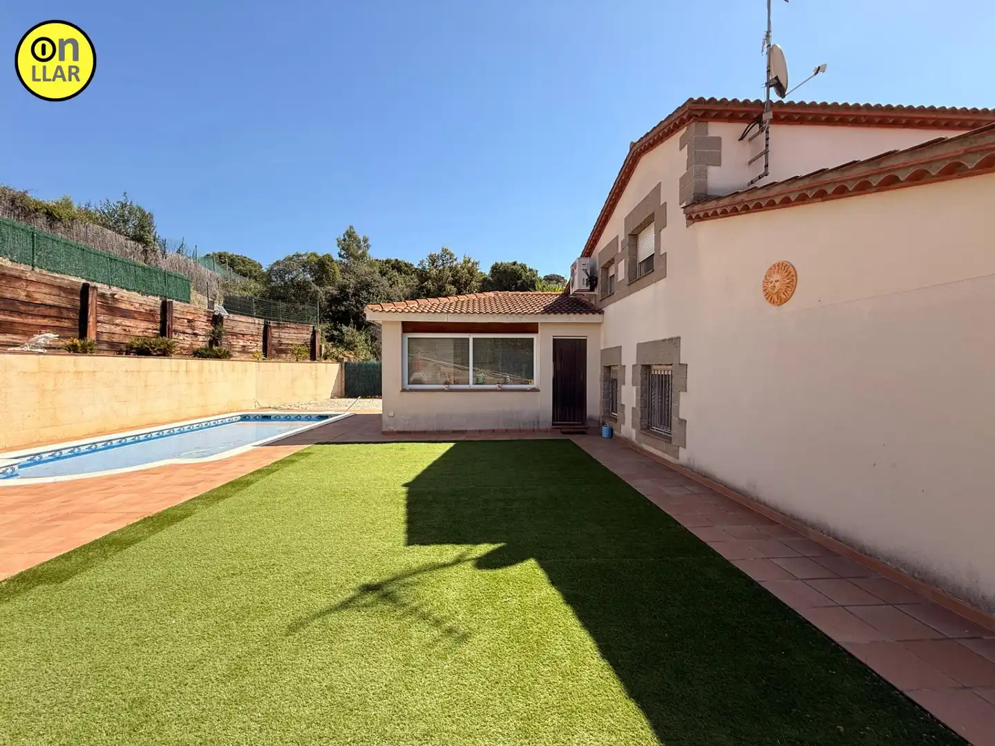 Vista exterior de Casa o chalet en venta en L'Ametlla del Vallès con Calefacción, Jardín privado y Terraza