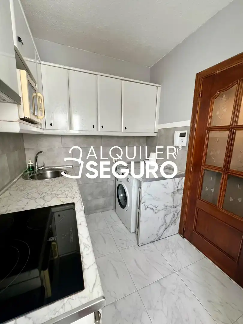 Küche von Wohnung zur Miete in Madrid mit Klimaanlage, Heizung und Terrasse