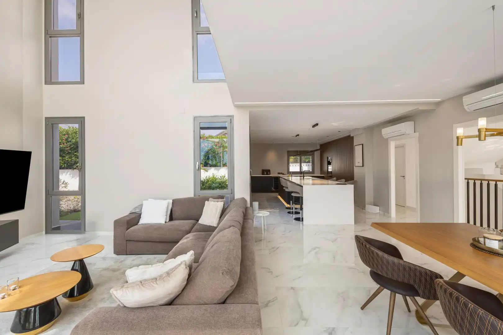 Sala de estar de Casa o chalet en venta en La Nucia con Aire acondicionado, Jardín privado y Terraza