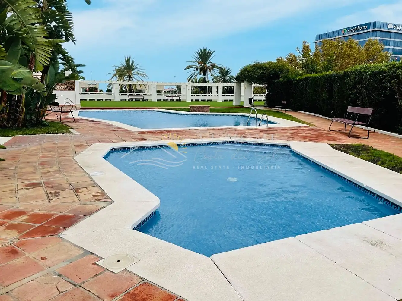 Swimming pool of Apartments for sale in Marbella  with Terrace