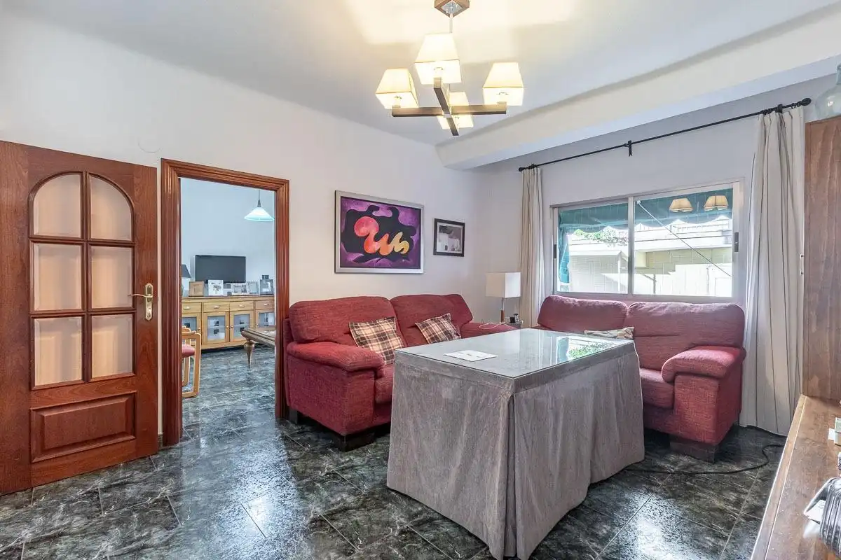 Piso en venta en Calle Santa Clara 34