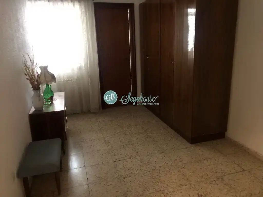 Habitación de Piso en venta en Segovia con Calefacción y Terraza