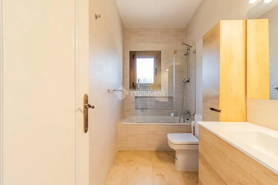 Bany de Casa o xalet de lloguer en Sant Cugat del Vallès amb Aire condicionat, Calefacció i Terrassa
