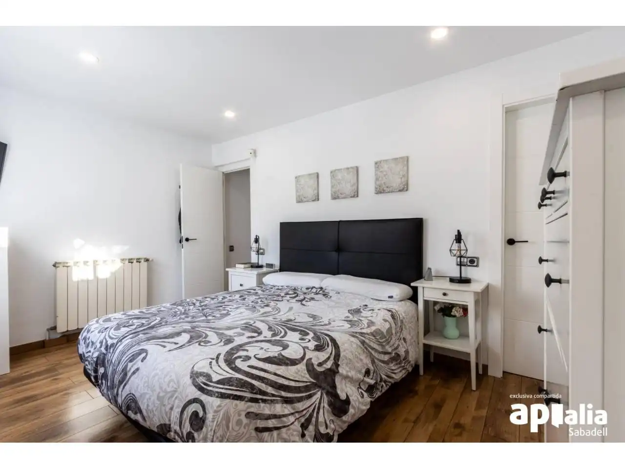 Dormitori de Casa o xalet en venda en Sabadell amb Aire condicionat, Calefacció i Parquet