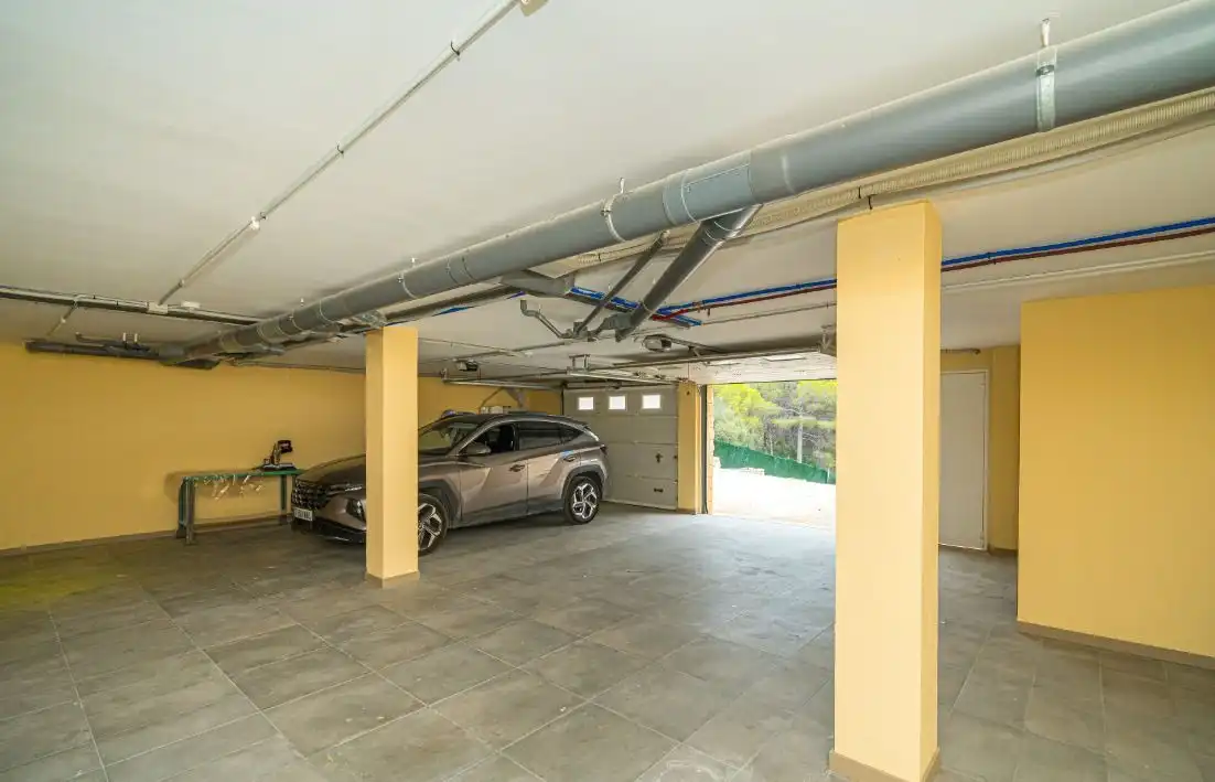 Parking de Casa o chalet en venta en Altea con Aire acondicionado, Jardín privado y Trastero