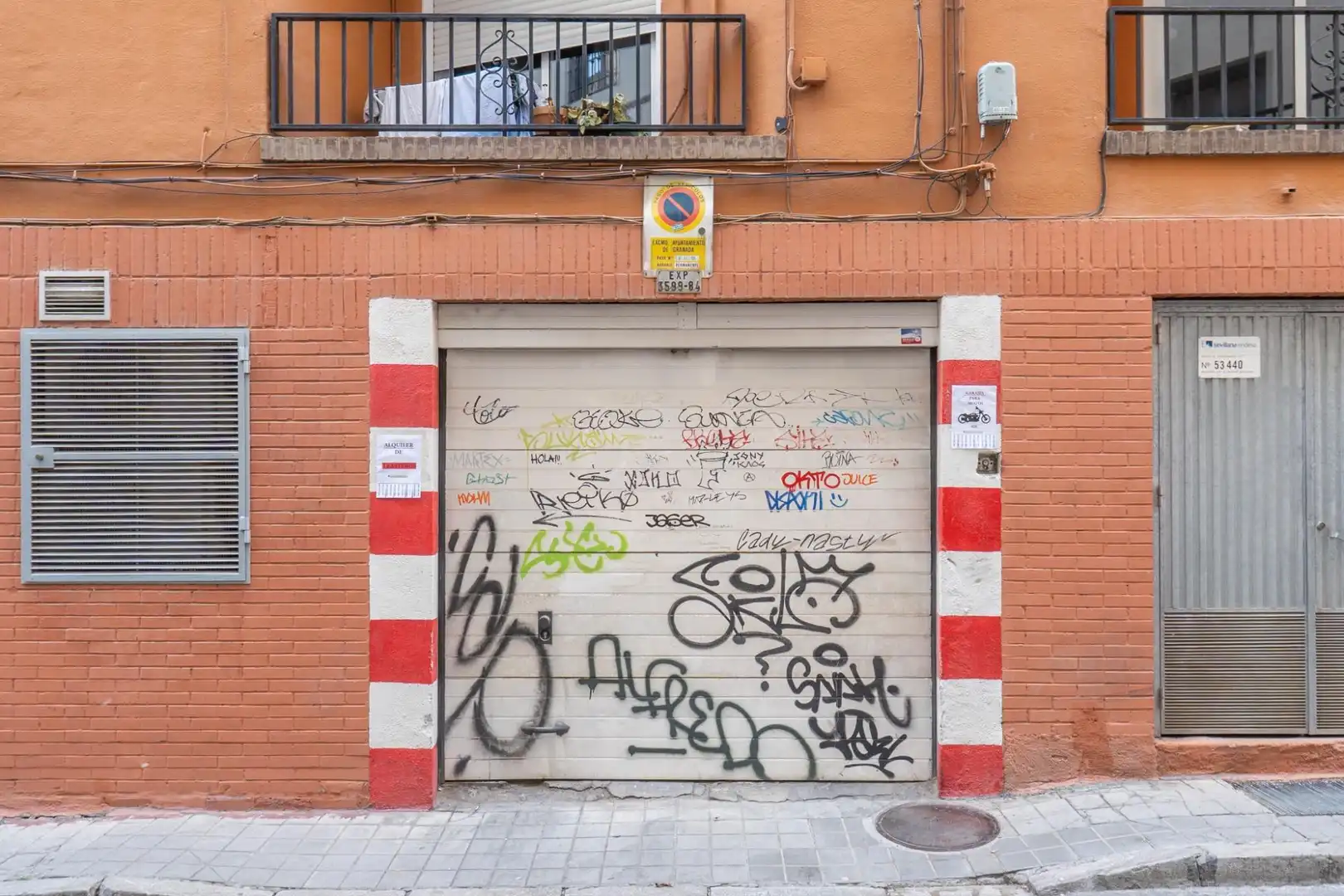 Vista exterior de Garatge en venda en Granada