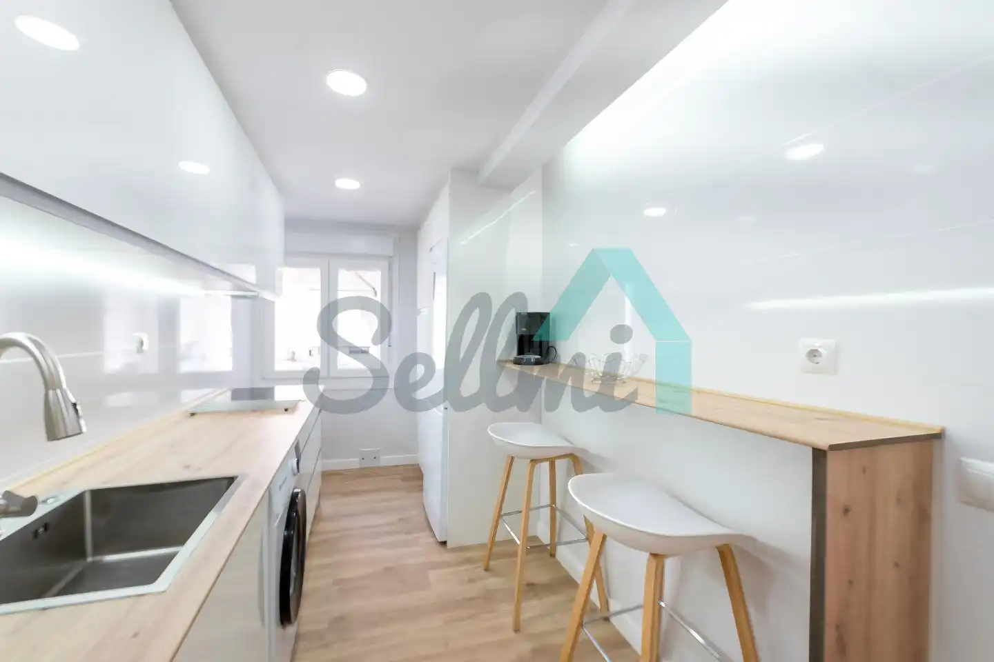 Cocina de Piso de alquiler en Gijón  con Calefacción, Amueblado y Internet