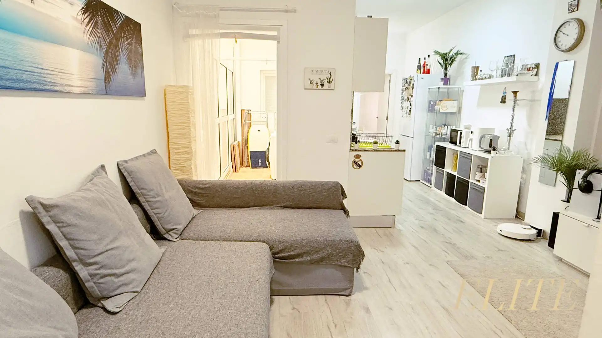 Sala de estar de Piso en venta en San Bartolomé de Tirajana con Aire acondicionado, Calefacción y Amueblado