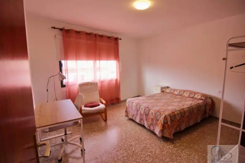 Habitación de Piso de alquiler en Los Realejos con Terraza, Amueblado y Balcón