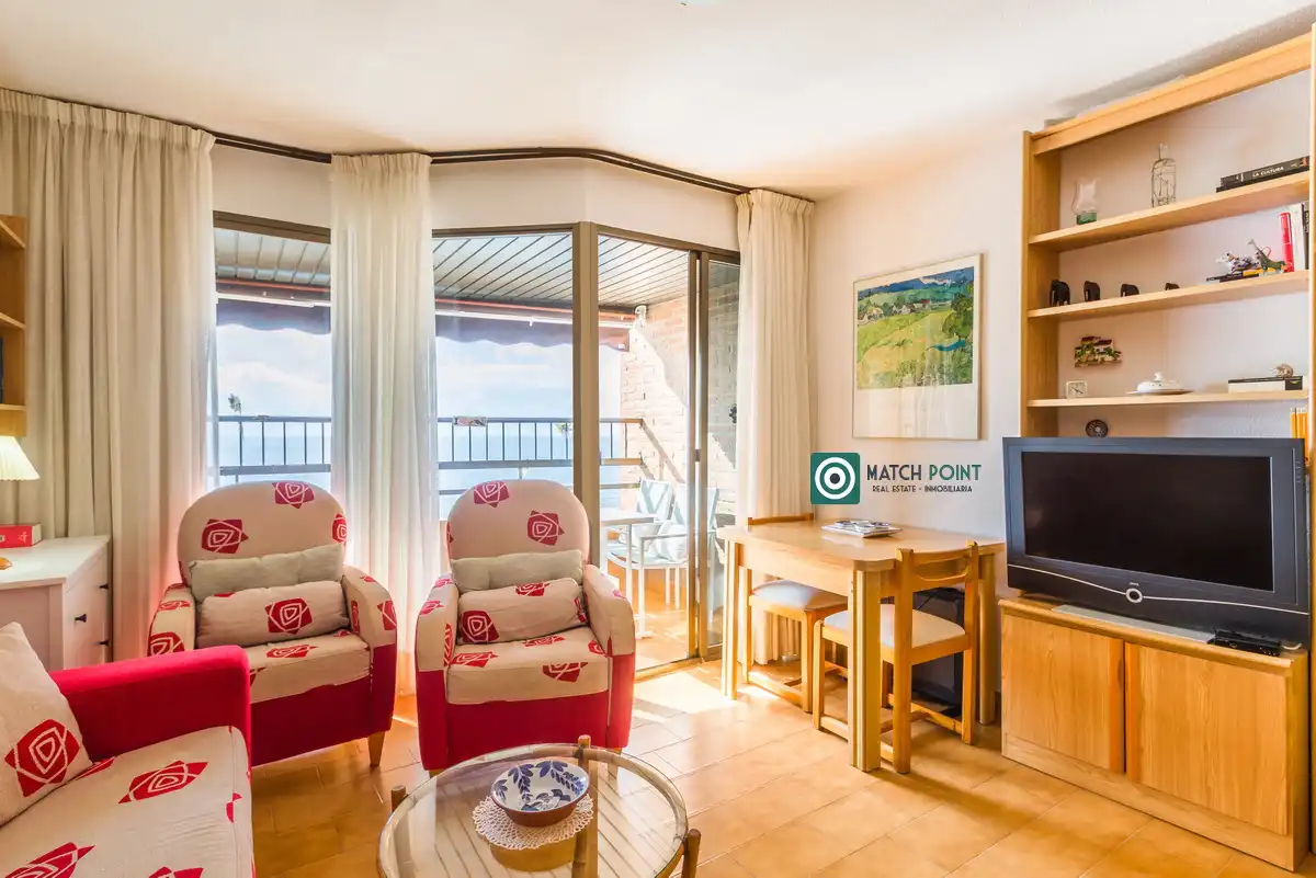 Living room of Flat for sale in Almuñécar  with Furnished